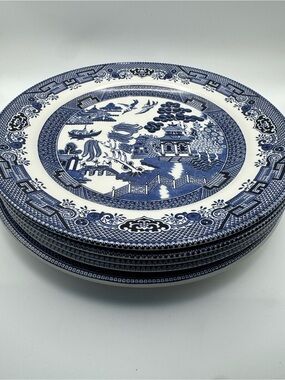Queen’s by Churchill Blue Willow Dinner Plates Set 5 Johnson Bros 10.25” England